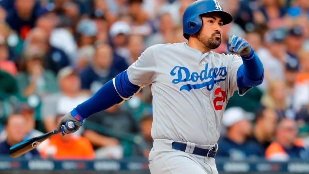 Reports: Adrian Gonzalez to sign with Mets, pending physical